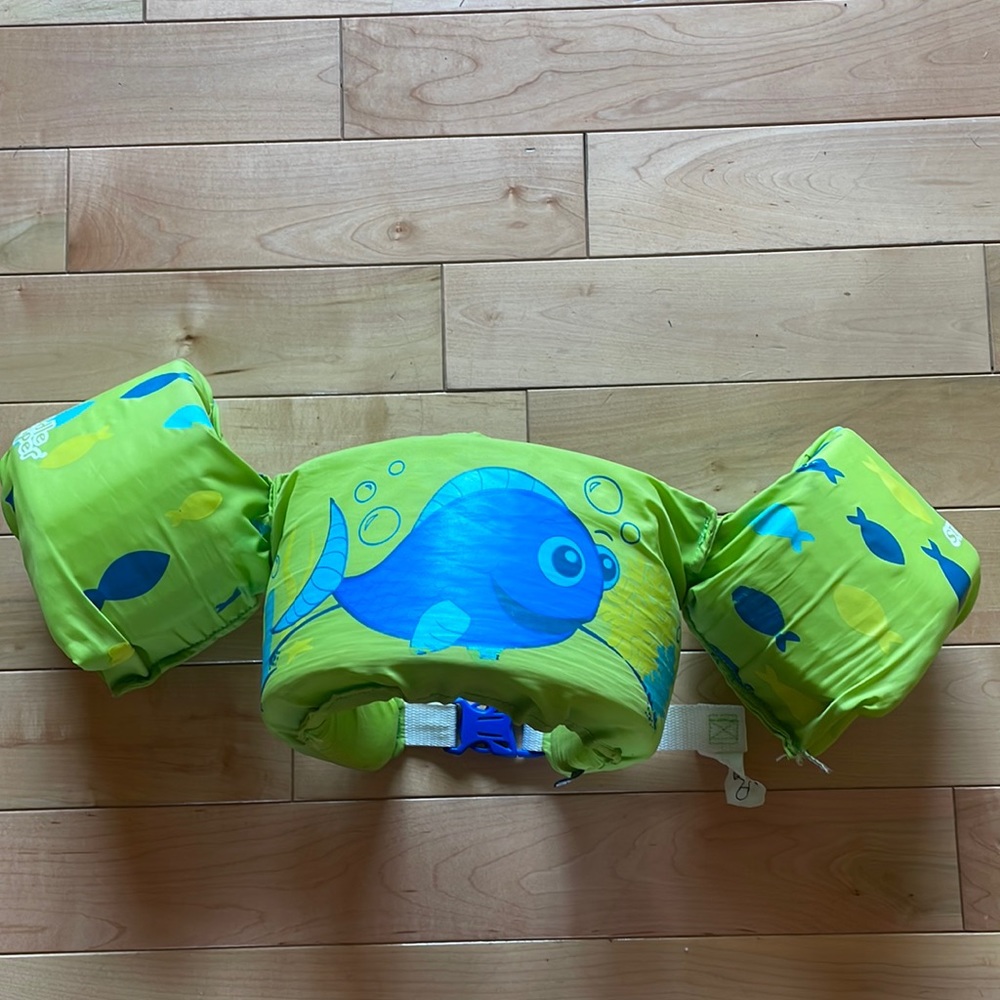 Toddler pool floatie